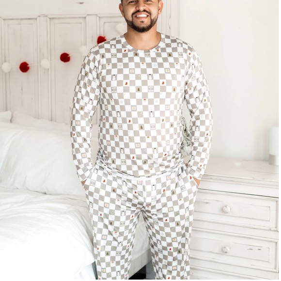 Dream Big Little Co Merry & Bright Checks Christmas Dream Men’s Pajama Set NWT - Picture 4 of 7